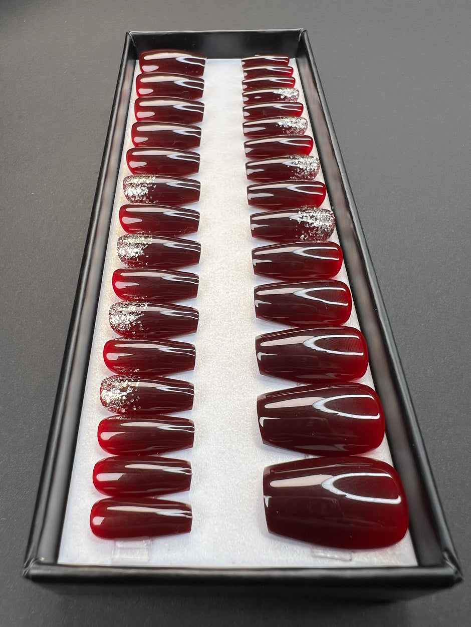 Faux ongles rouges Roxy Nails Paris N°1 des Press on Nails ROXY — free download